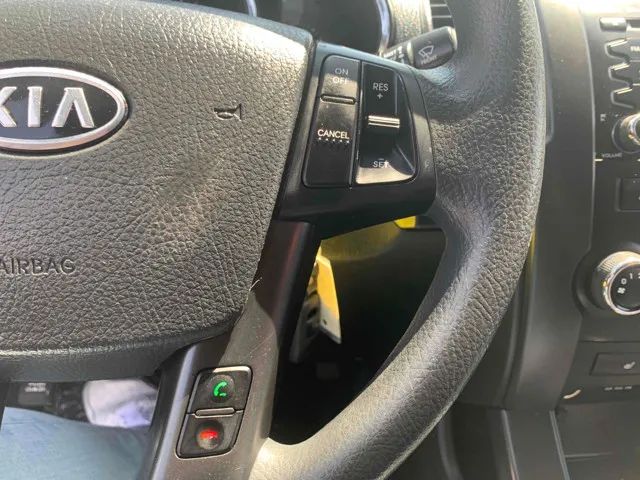 2011 KIA SORENTO LX SPORT UTILITY 4D