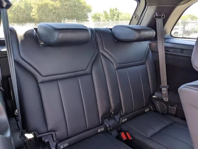 2017 LAND ROVER DISCOVERY HSE SPORT UTILITY 4D