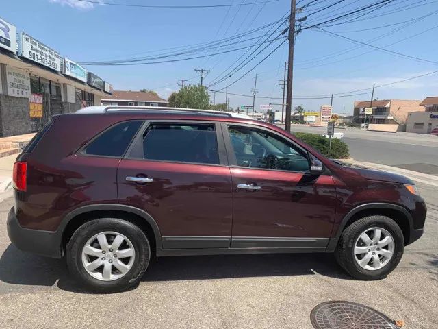 2011 KIA SORENTO LX SPORT UTILITY 4D