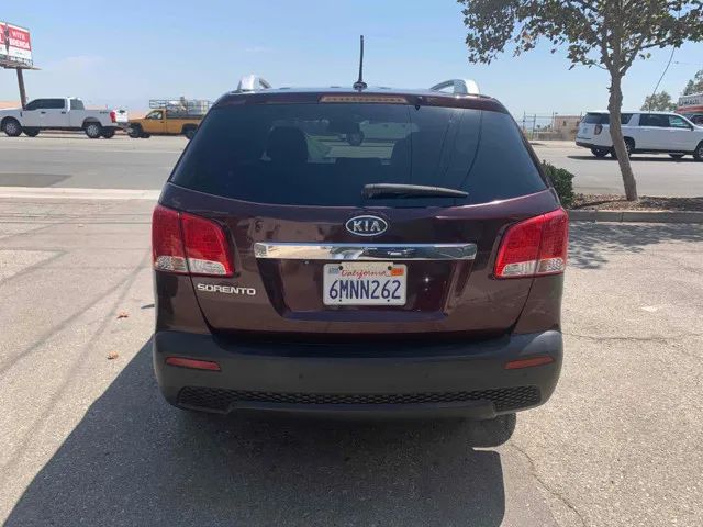 2011 KIA SORENTO LX SPORT UTILITY 4D