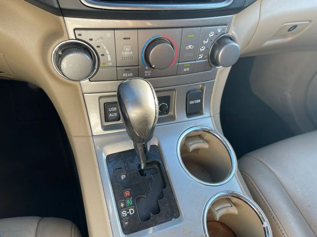 2013 TOYOTA HIGHLANDER PLUS SPORT UTILITY 4D