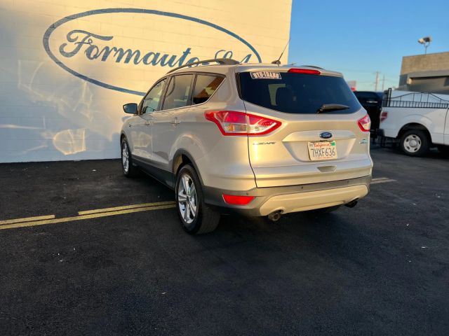 2015 FORD ESCAPE SE SPORT UTILITY 4D