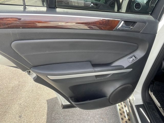 2011 MERCEDES-BENZ M-CLASS ML 350 SPORT UTILITY 4D
