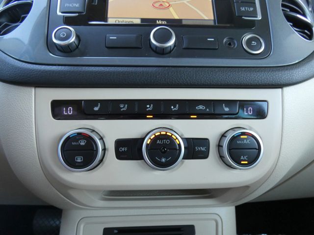 2015 VOLKSWAGEN TIGUAN 2.0T SEL SPORT UTILITY 4D