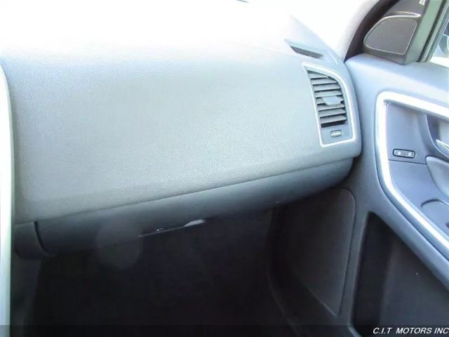 2016 VOLVO XC60 T5 PREMIER SPORT UTILITY 4D