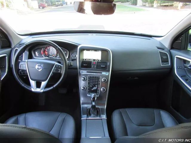 2016 VOLVO XC60 T5 PREMIER SPORT UTILITY 4D