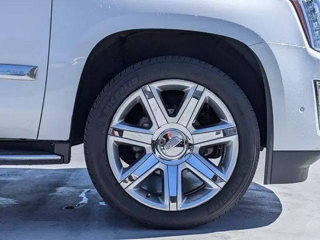 2017 CADILLAC ESCALADE LUXURY SPORT UTILITY 4D