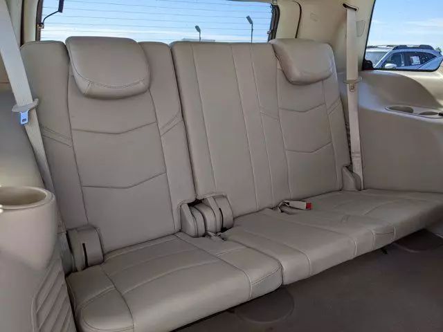 2017 CADILLAC ESCALADE LUXURY SPORT UTILITY 4D