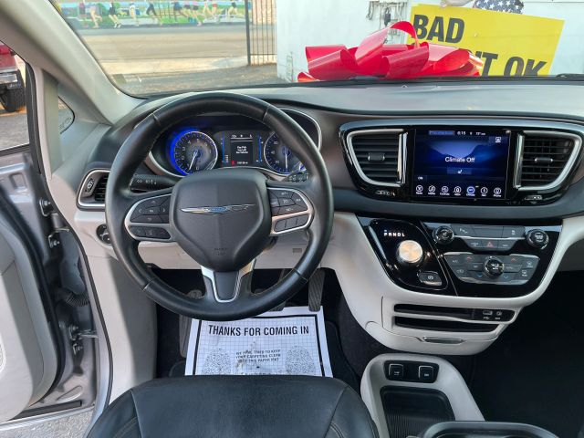 2017 CHRYSLER PACIFICA TOURING-L MINIVAN 4D