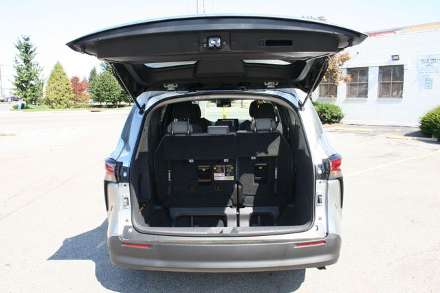 2022 Toyota Sienna - Image 20