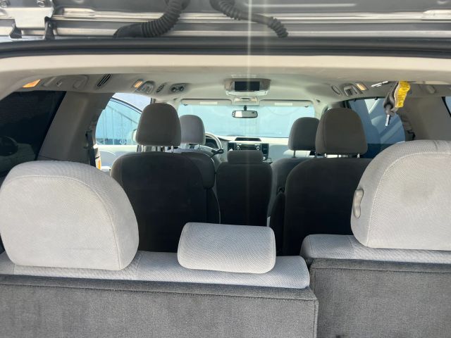 2011 TOYOTA SIENNA LE MINIVAN 4D
