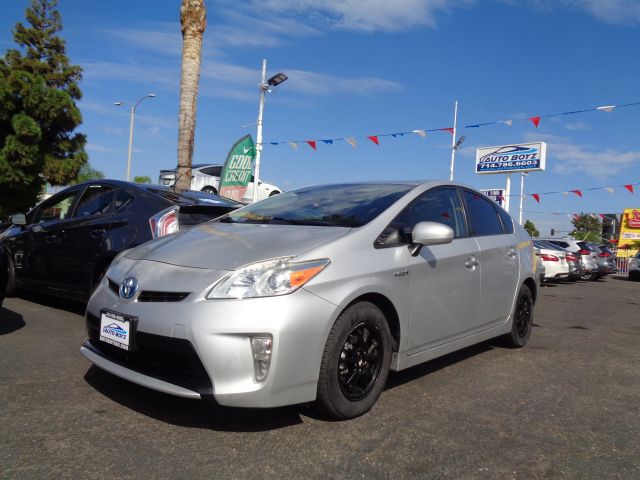 2015 TOYOTA PRIUS THREE HATCHBACK 4D