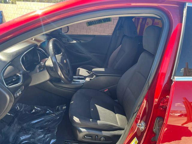 2017 CHEVROLET MALIBU LT SEDAN 4D