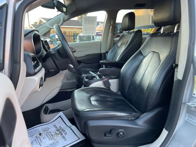 2017 CHRYSLER PACIFICA TOURING-L MINIVAN 4D