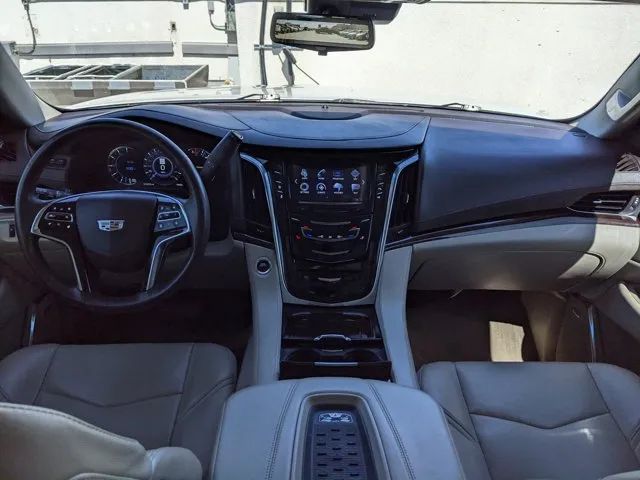 2017 CADILLAC ESCALADE LUXURY SPORT UTILITY 4D