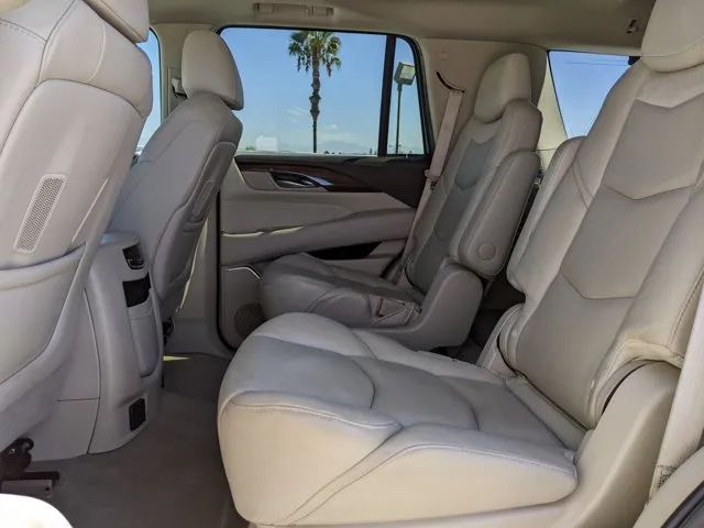 2017 CADILLAC ESCALADE LUXURY SPORT UTILITY 4D