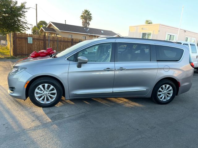 2017 CHRYSLER PACIFICA TOURING-L MINIVAN 4D