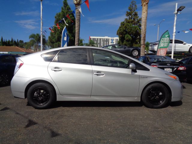 2015 TOYOTA PRIUS THREE HATCHBACK 4D