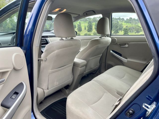 2010 TOYOTA PRIUS III HATCHBACK 4D