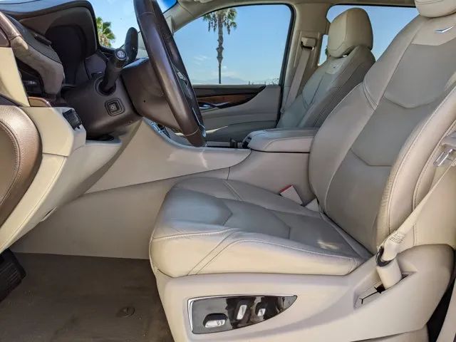 2017 CADILLAC ESCALADE LUXURY SPORT UTILITY 4D