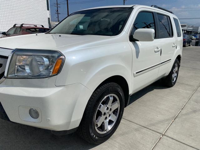 2011 HONDA PILOT TOURING SPORT UTILITY 4D