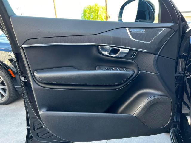 2020 VOLVO XC90 T5 MOMENTUM SPORT UTILITY 4D