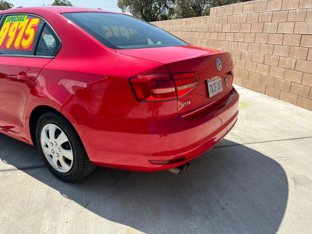 2015 VOLKSWAGEN JETTA 2.0L S SEDAN 4D