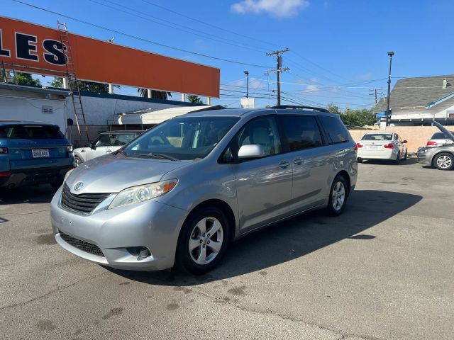 2011 TOYOTA SIENNA LE MINIVAN 4D
