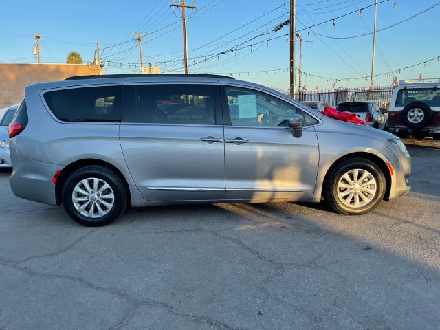 2017 CHRYSLER PACIFICA TOURING-L MINIVAN 4D