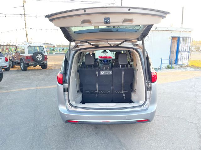 2017 CHRYSLER PACIFICA TOURING-L MINIVAN 4D