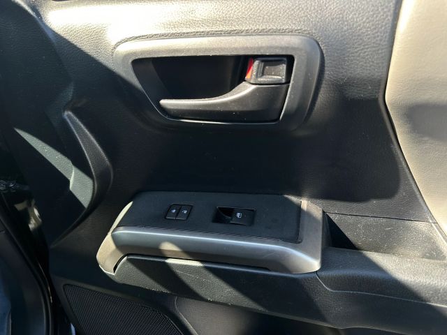 2019 TOYOTA TACOMA DOUBLE CAB SR5 PICKUP 4D 5 FT