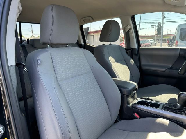 2019 TOYOTA TACOMA DOUBLE CAB SR5 PICKUP 4D 5 FT