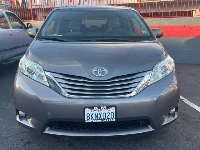 2016 TOYOTA SIENNA XLE PREMIUM MINIVAN 4D