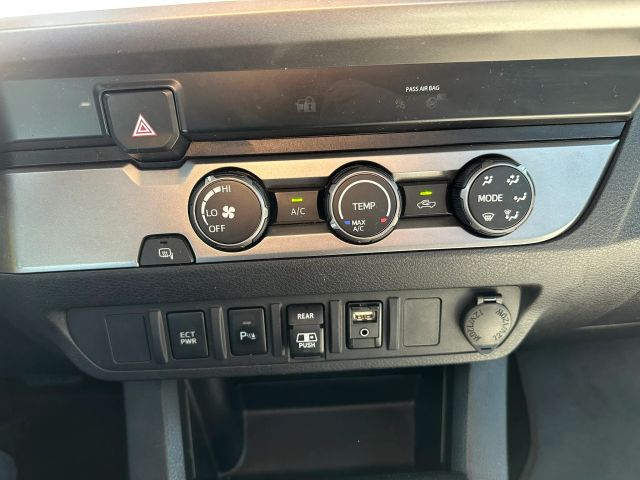 2019 TOYOTA TACOMA DOUBLE CAB SR5 PICKUP 4D 5 FT