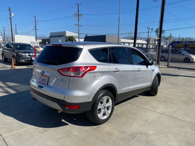 2016 FORD ESCAPE SE SPORT UTILITY 4D