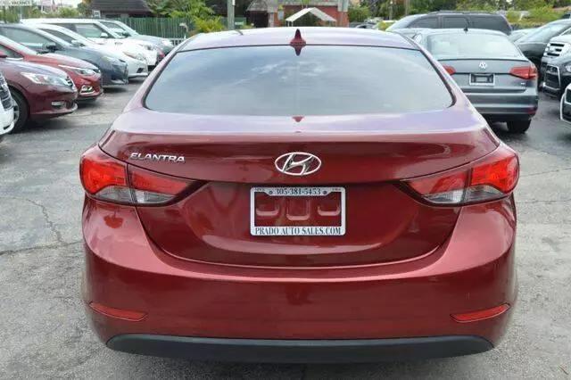 2015 Hyundai Elantra Se Sedan 4d - Image 20