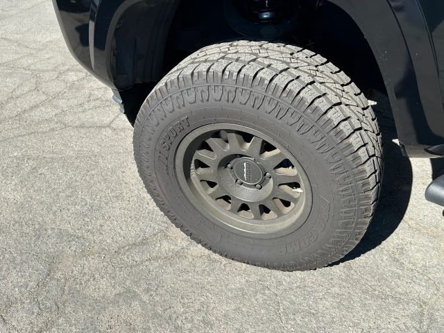 2019 TOYOTA TACOMA DOUBLE CAB SR5 PICKUP 4D 5 FT