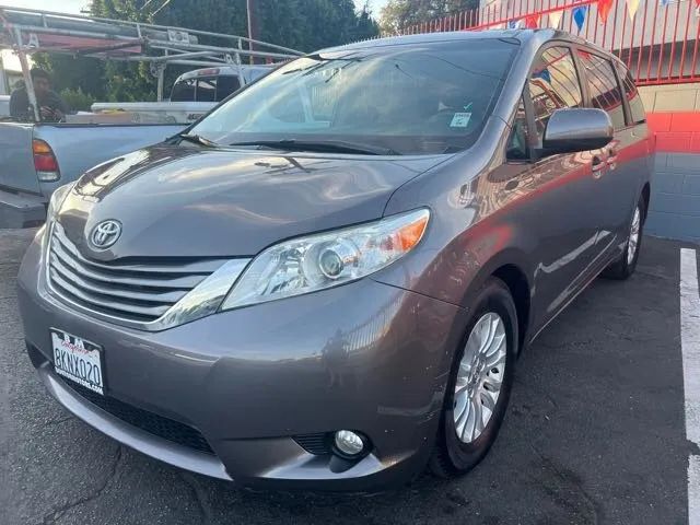2016 TOYOTA SIENNA XLE PREMIUM MINIVAN 4D
