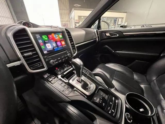 2018 PORSCHE CAYENNE PLATINUM EDITION SPORT UTILITY 4D