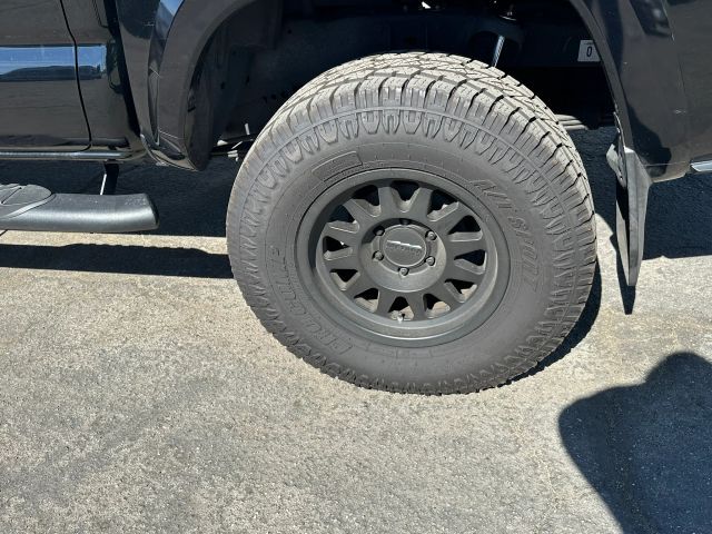 2019 TOYOTA TACOMA DOUBLE CAB SR5 PICKUP 4D 5 FT
