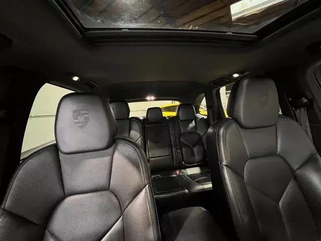 2018 PORSCHE CAYENNE PLATINUM EDITION SPORT UTILITY 4D