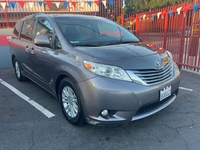 2016 TOYOTA SIENNA XLE PREMIUM MINIVAN 4D