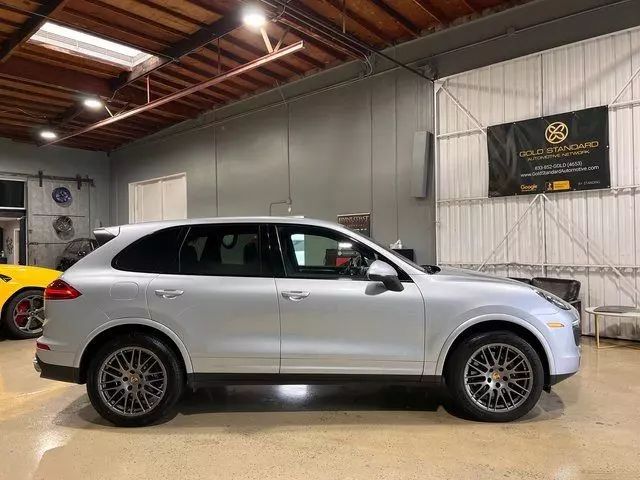 2018 PORSCHE CAYENNE PLATINUM EDITION SPORT UTILITY 4D