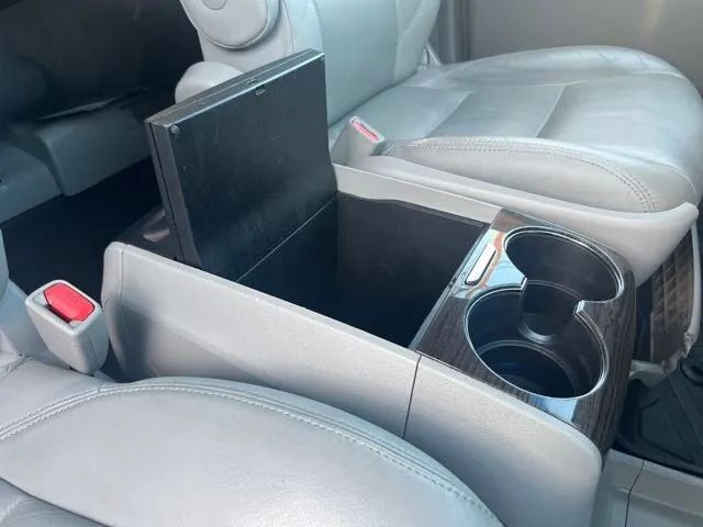 2016 TOYOTA SIENNA XLE PREMIUM MINIVAN 4D