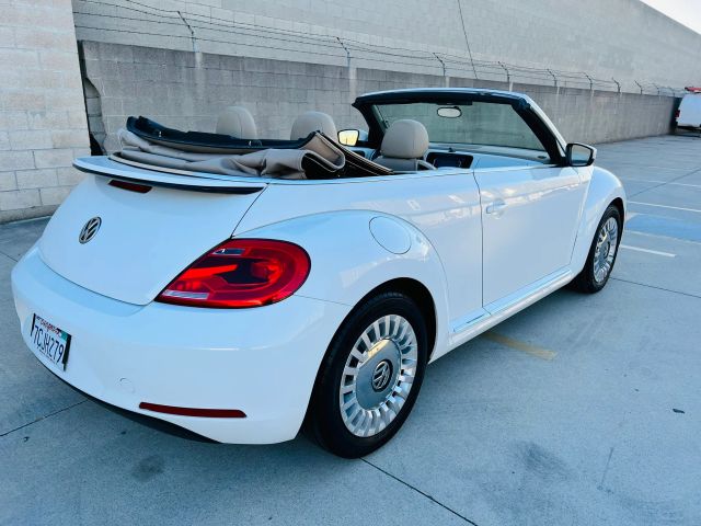 2013 VOLKSWAGEN BEETLE 2.5L CONVERTIBLE 2D