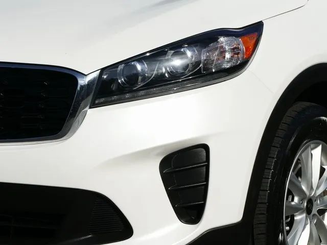 2019 KIA SORENTO LX SPORT UTILITY 4D