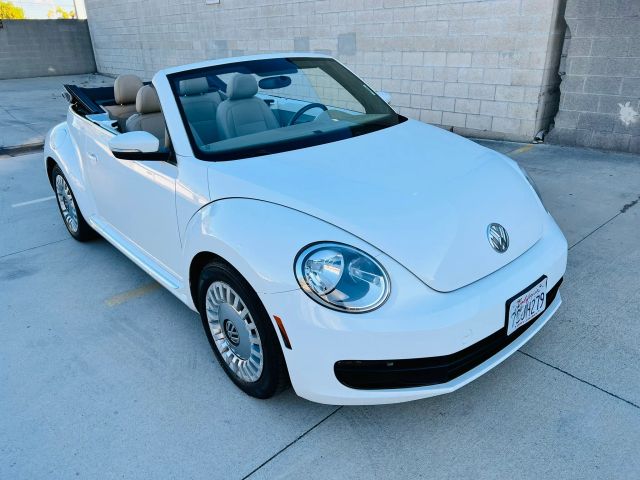 2013 VOLKSWAGEN BEETLE 2.5L CONVERTIBLE 2D