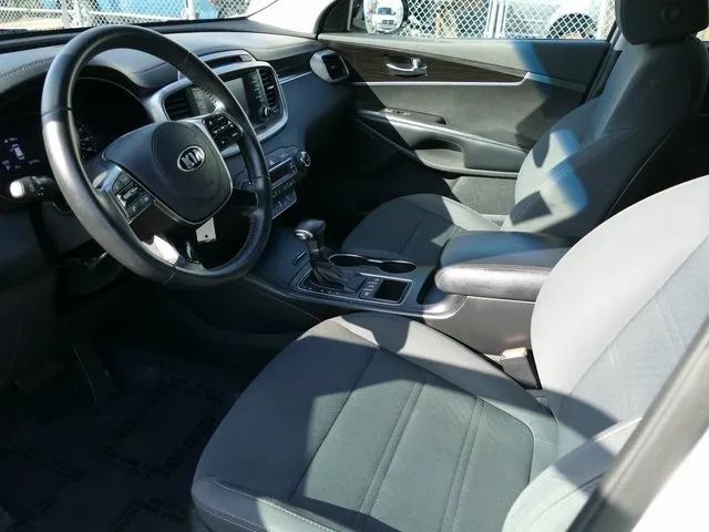2019 KIA SORENTO LX SPORT UTILITY 4D
