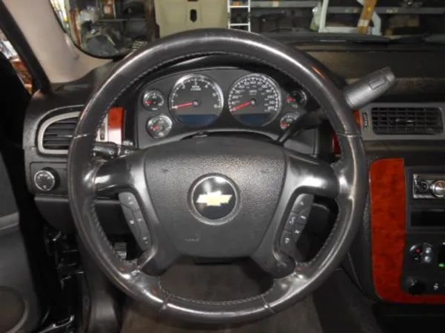 2010 CHEVROLET TAHOE LT SPORT UTILITY 4D