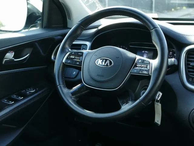 2019 KIA SORENTO LX SPORT UTILITY 4D